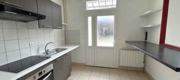 Casa de 2 dormitorios en Compiegne, France No. 314918 2