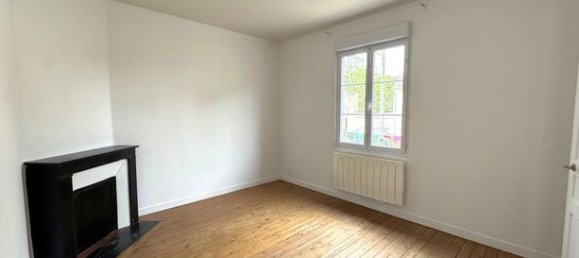 Casa de 2 dormitorios en Compiegne, France No. 314918 3