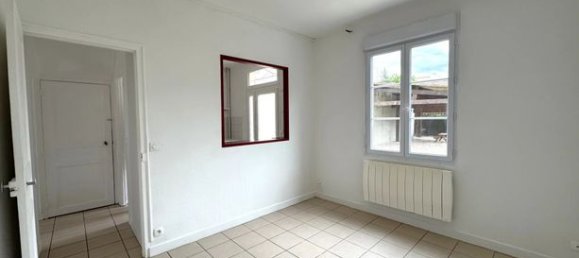 Casa de 2 dormitorios en Compiegne, France No. 314918 4