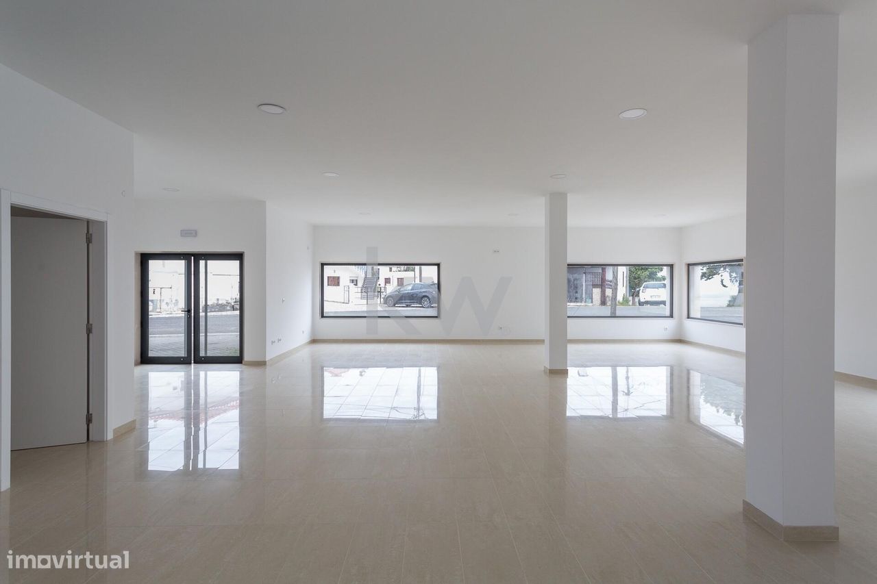 Gewerbliche Immobilie in Mafra, Portugal 185m², Nr. 74971