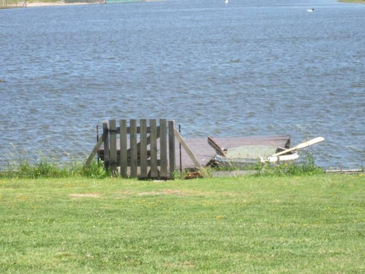 3 bedrooms House in Tigre, Argentina No. 98760