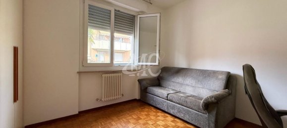 4-salle Appartement à Rovereto, Italy No. 298994 6