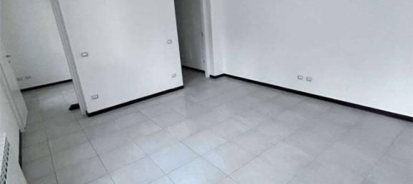 8 rooms House in Medolla, Italy No. 33689 6