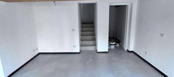 8 rooms House in Medolla, Italy No. 33689 63