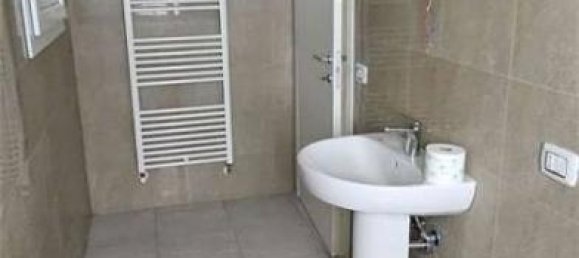 8 rooms House in Medolla, Italy No. 33689 20