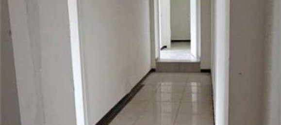 8 rooms House in Medolla, Italy No. 33689 56