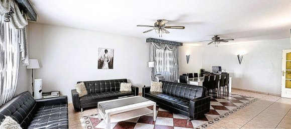 Casa de 6 dormitorios en Roussillon, France No. 308768 2