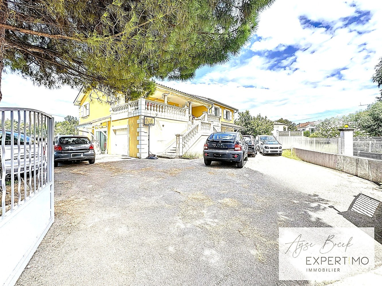 Casa de 6 dormitorios en Roussillon, France No. 308768