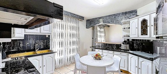 Casa de 6 dormitorios en Roussillon, France No. 308768 4