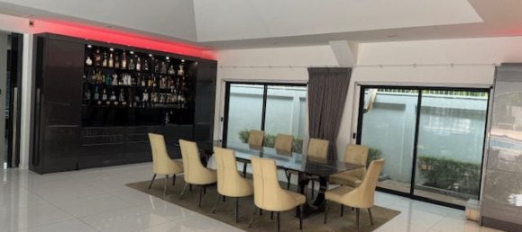 6 bedrooms House in Pattaya, Thailand No. 26914 8