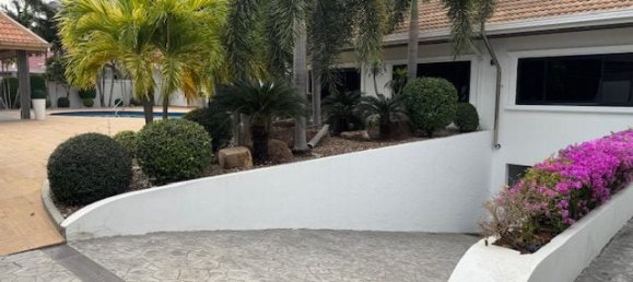 6 bedrooms House in Pattaya, Thailand No. 26914 20