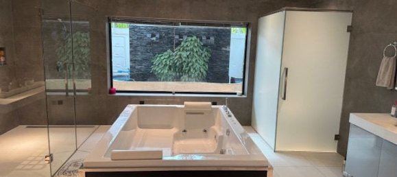 6 bedrooms House in Pattaya, Thailand No. 26914 4