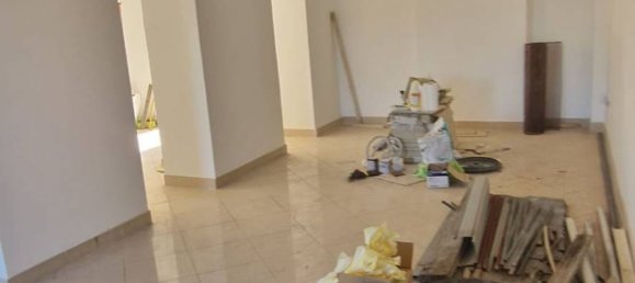 2 rooms Commercial property in Santi Cosma e Damiano, Italy No. 53338 3