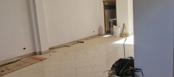 2 rooms Commercial property in Santi Cosma e Damiano, Italy No. 53338 2