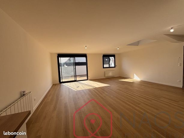 3 bedrooms Apartment in Seine-Maritime, France No. 310792