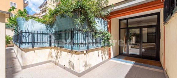 2 Schlafzimmer Wohnung in Rome, Italy, Nr. 306241 34