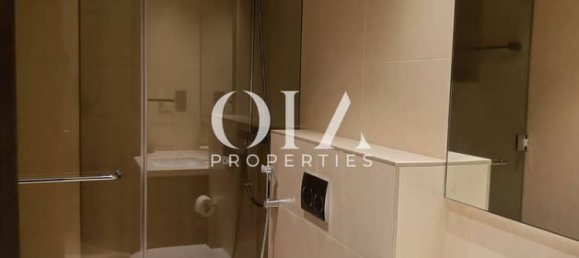 4 bedrooms Villa in Abu Dhabi, UAE No. 16978 6