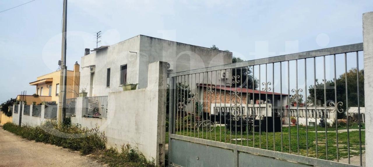 3 rooms House in Monserrato, Italy No. 38564