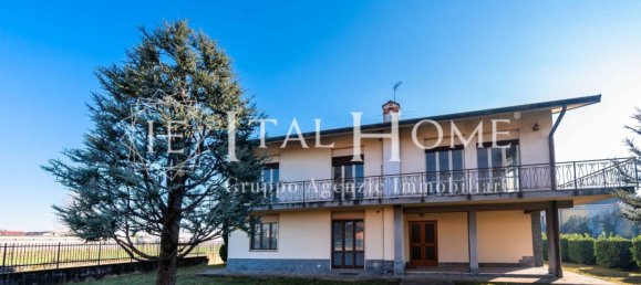 5 bedrooms Villa in Treviglio, Italy No. 264201 5