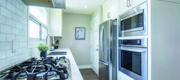 5 غرف نوم منزل في Mississauga, Canada رقم 400 12