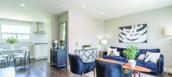 5 غرف نوم منزل في Mississauga, Canada رقم 400 10