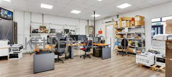 560m² Warehouse in Muggiò, Italy No. 338382 5