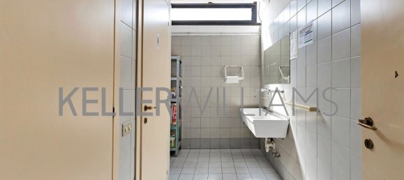 560m² Warehouse in Muggiò, Italy No. 338382 6