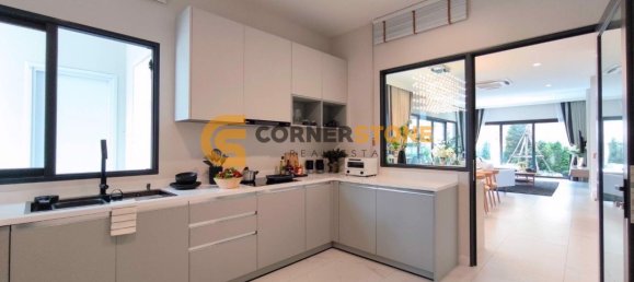 400m² House in Pattaya, Thailand No. 27343 4