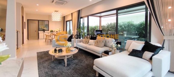 400m² House in Pattaya, Thailand No. 27343 2