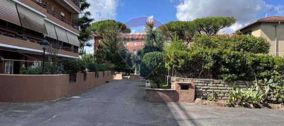 2 bedrooms Apartment in Rome, Italy No. 221049 23