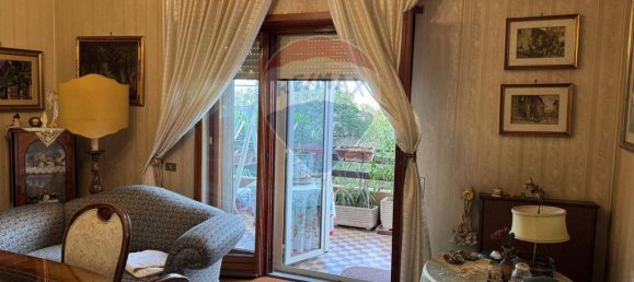 2 bedrooms Apartment in Rome, Italy No. 221049 2