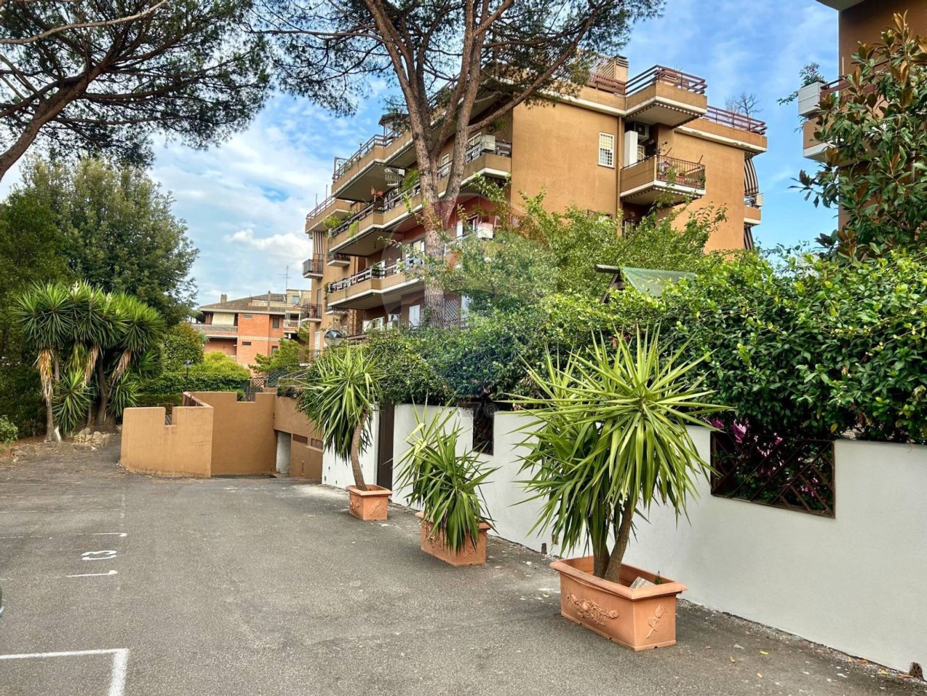 2 bedrooms Apartment in Rome, Italy No. 221049