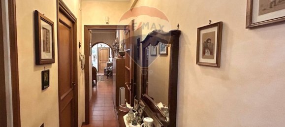 2 bedrooms Apartment in Rome, Italy No. 221049 12