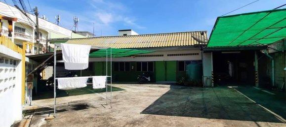 Шопхаус с 6 спальнями в Кхонкэн, Таиланд № 70331 13