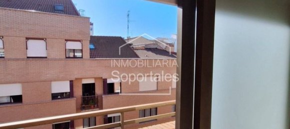 3 bedrooms Apartment in Logrono, Spain No. 154866 17