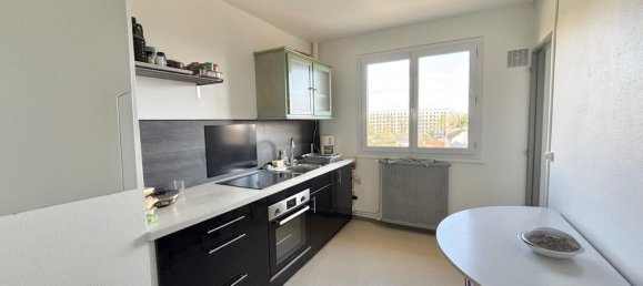 Квартира с 3 спальнями в Бурж, Франция № 46804 2