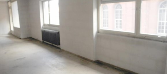 8 rooms Building in Bad Durkheim, Germany No. 164729 3