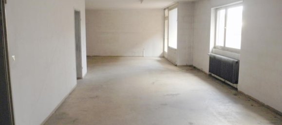 8 rooms Building in Bad Durkheim, Germany No. 164729 2