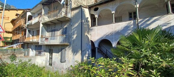 7 rooms Apartment in Donnas, Italy No. 277836 6