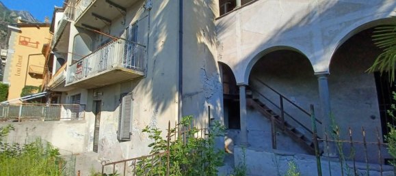 7 rooms Apartment in Donnas, Italy No. 277836 3