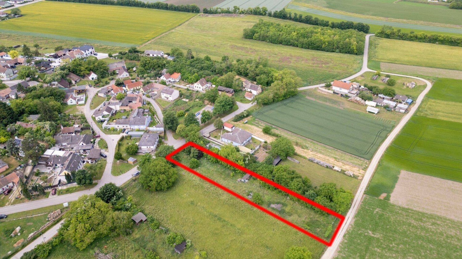 1493m² Land in Ringelsdorf-Niederabsdorf, Austria No. 213572