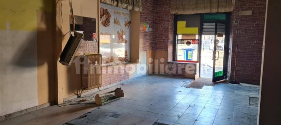 1 room Commercial property in Turin, Italy No. 299920 7