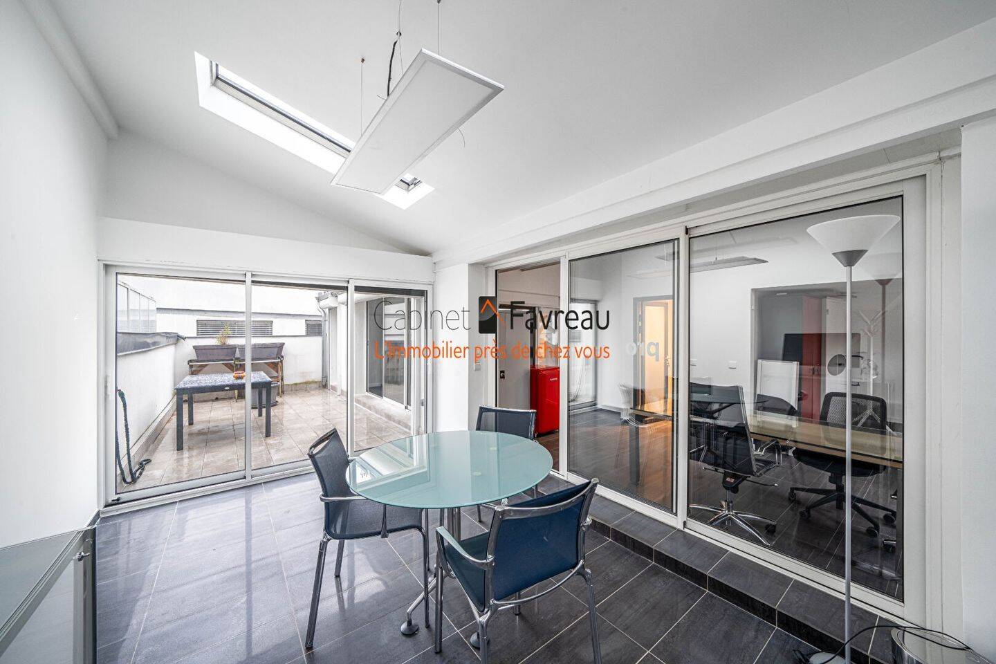 Büro in Malakoff, France 175m², Nr. 141355