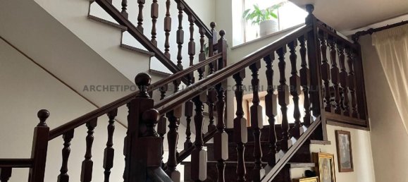 Дом с 8 комнатами в Гроттаммаре, Италия № 117677 8