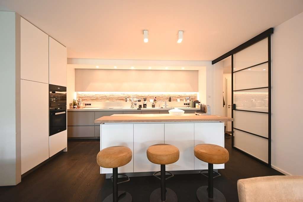 3 chambres Appartement à Dusseldorf, Germany No. 269986