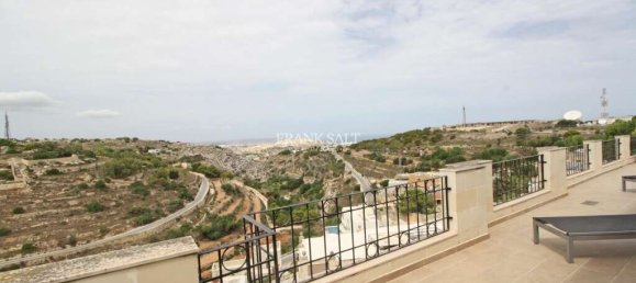 Penthouse T3 em Swieqi, Malta N.º 8696 4
