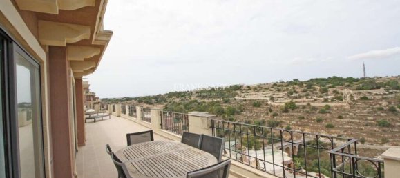 Penthouse T3 em Swieqi, Malta N.º 8696 16
