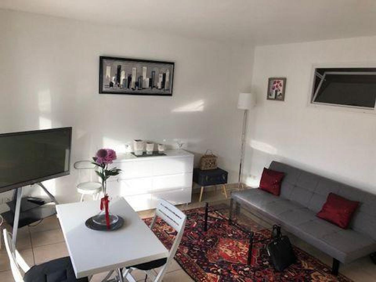 Studio in the Condo in Cannes, France No. 16765