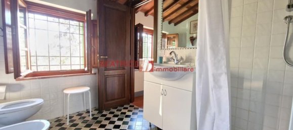 10-Zimmer Haus in Lucca, Italy, Nr. 95648 47