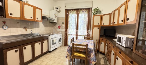 Квартира с 2 спальнями в Генуя, Италия № 354169 17